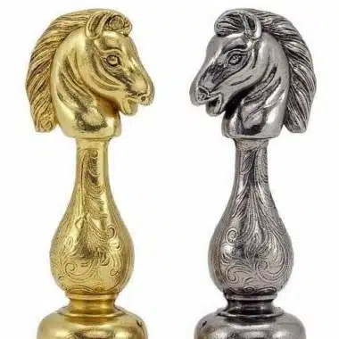 Arabic Style Set Schachbrett aus Ahornholz und Schachspiel aus gold- und silberbeschichtetem Metall – Bild 4