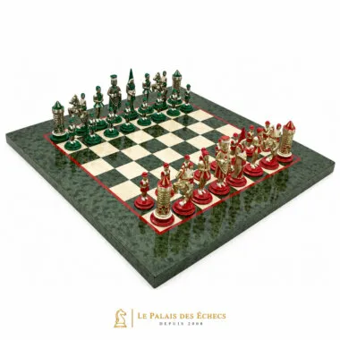 Camelot-König-Arthur-Set auf olivfarbenem Ahorn-Schachbrett, Gesamtansicht