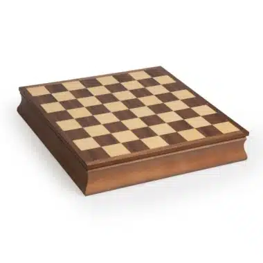 Alternative view of Schachbrett aus Ahorn- und Nussbaumholz mit Aufbewahrungsfach aus Leder