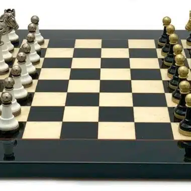 Staunton Design Set IV Schachbrett aus Ahornholz und Schachspiel aus Holz und Metall – Bild 3
