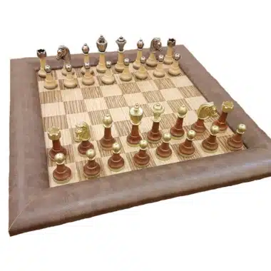 Komplettes Schachset Copa Cabana mit Leder-Holz-Brett und goldenen silbernen Figuren