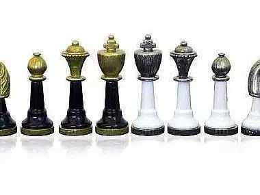 Jeu d'Echecs "Staunton Design" en Métal Massif Laqué Noir et Blanc