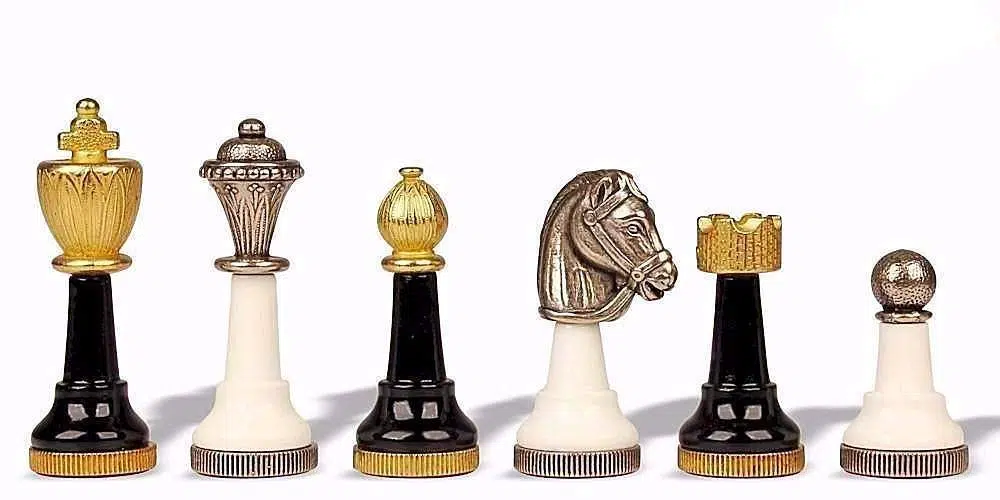 Jeu d'Echecs "Staunton Design" en Métal Massif Laqué Noir et Blanc