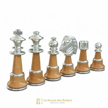 Schachfiguren aus Holz und versilbertem Messing, komplette Reihe