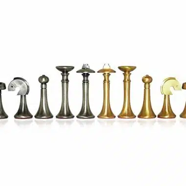 Jeu d'Echecs en Laiton Massif "Contemporain"