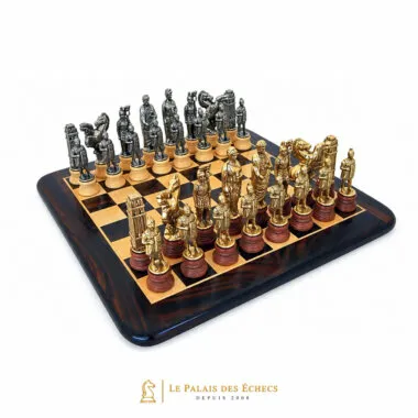 Set „César“ Rundes Schachbrett aus Rosenholz und mattem Ahorn & Schachspiel aus Holz und Metall