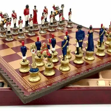 Alternative view of Set Napoleon III Schachbrett aus rotem Kunstleder und handbemaltes Schachspiel aus Metall