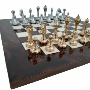 Alternative view of Classic Flower Set 6 Schachbrett aus Nussbaumwurzel und Schachspiel aus gold- und silberplattiertem Metall