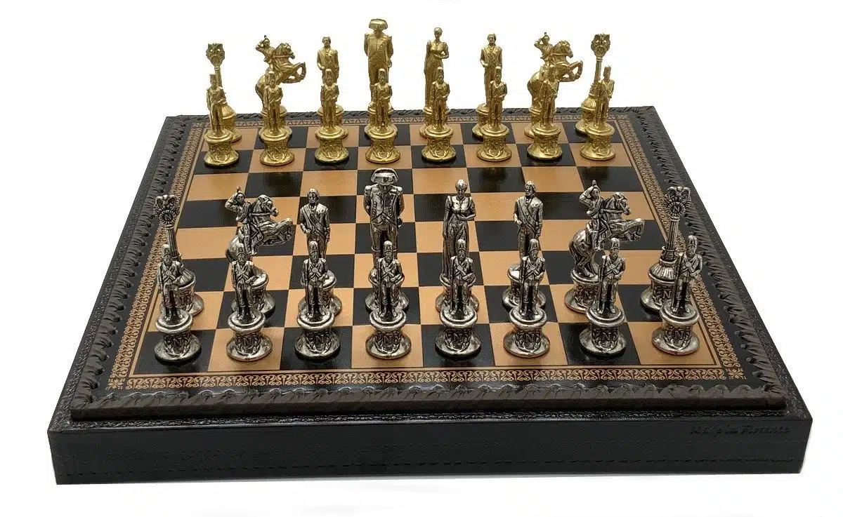 Napoleon-Set Kunstlederschachbrett & Schachspiel aus Massivmetall