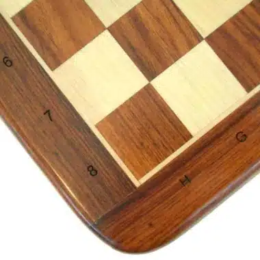 Alternative view of Classic-Set: Alphanumerisches Schachbrett aus goldenem Rosenholz & Schachspiel aus goldenem Rosenholz