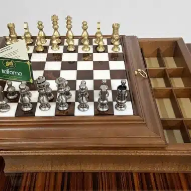 Alternative view of Französisches Stil-Set Schachbrett aus Massivholz und Alabasterplatte mit Stauraum & Schachspiel aus massivem Messing