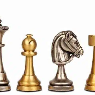 Staunton Set Schachbrett aus Nussbaum und Ahorn und Schachfiguren aus massivem Messing – Bild 7