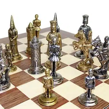 Alternative view of Camelot Set König Artus I Schachbrett aus Rosenholz & Schachspiel aus massivem Metall