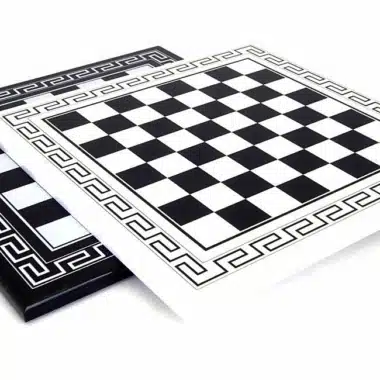 Set „Römisches Reich III“ griechisches Schachbrett aus massivem weißem Holz & Schachspiel aus massivem Metall