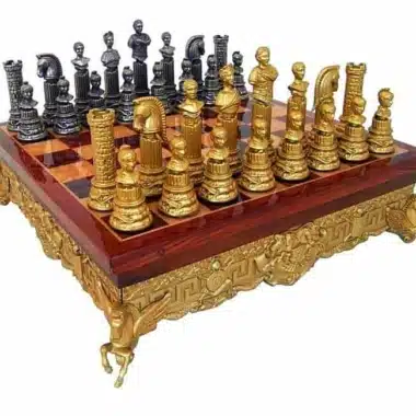 Set „Römisches Reich“ Schachbrett aus Metall und Holz & Schachspiel aus massivem Metall