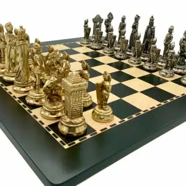 Mary Stuart X Set Schachbrett aus dunklem Holz und Schachspiel aus Metall – Bild 3