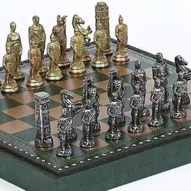 Römer vs. Barbaren Set: Schachbrett aus Kunstleder & Schachspiel aus Metall – Bild 3