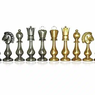 Schachspiel Grand Oriental aus massivem Messing & Schachbrett aus echtem Leder – Bild 6