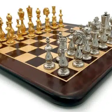 Set Arabic Style VI Schachbrett aus Rosen- und Ahornholz und Schachspiel aus vergoldetem und versilbertem Metall – Bild 3