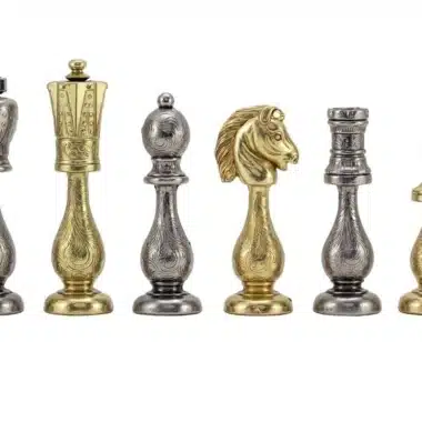 Orientalisches Schachbrett-Set aus Kunstleder mit Aufbewahrung und filigranen Metallschachfiguren – Bild 17