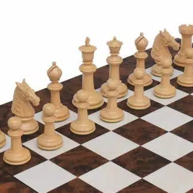 Ensemble "Ebène Luxe" Echiquier en Bois de Noyer Foncé & Jeu d'Echecs en Bois d'Ebène Massif