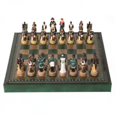 Set Napoleon Russlandfeldzug IV Schachspiel aus Kunstharz und Schachbrett aus grünem Kunstleder