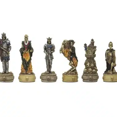 Ensemble Mort-Vivant II Schachbrett aus schwarzem Kunstleder mit Aufbewahrung und handbemaltem Schachspiel aus Harz – Bild 6