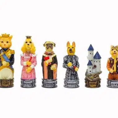 Ensemble "Chiens et Chats " Echiquier en Bois de Rose avec Tiroir de Rangement & Jeu d'Echecs en Résine Peint à la Main