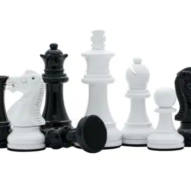 Zweifarbiges Schachspiel Schwarz-Weiß Modern aus Lackholz – Bild 4