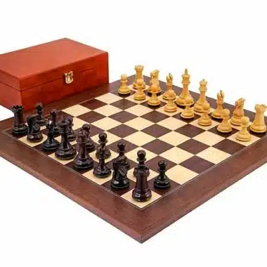 Set „Windsor Montgoy“ Schachbrett und Schachspiel aus goldenem Rosenholz und Palisander-Wurzelholz