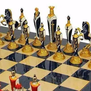 Jeu d'Echecs en Métal Peint à la Main "Renaissance"