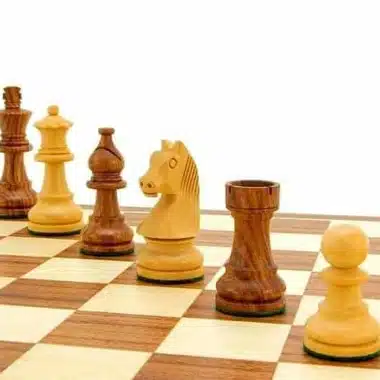 Ensemble "Academy Medium" Echiquier en Bois de Noyer et d'Erable & Jeu d'Echecs en Bois de Rose