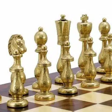 Set Arabic Style VI Schachbrett aus Rosen- und Ahornholz und Schachspiel aus vergoldetem und versilbertem Metall – Bild 6