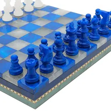 Alternative view of Blau-weißes Set aus Schachbrett und Schachspiel aus antikem Marmor mit Aufbewahrungsbox