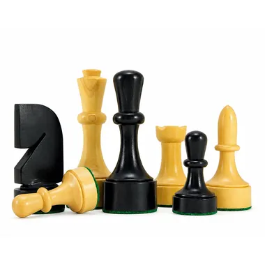 Zeitgenössisches Schachspiel, Detail der hellen und dunklen Figuren zusammen