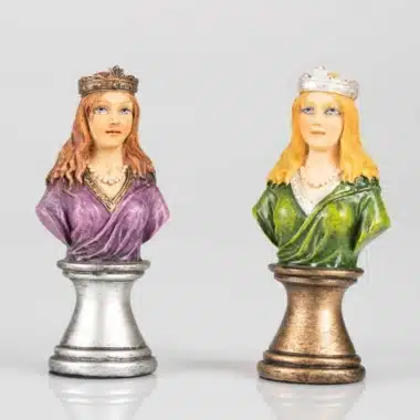 Set Mittelalterliche Büste II Schwarz-goldenes Schachbrett aus Kunstleder und handbemaltes Schachspiel aus Harz – Bild 12