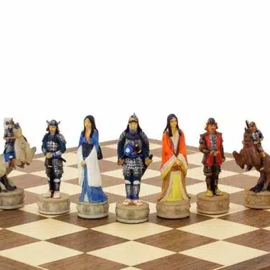 Jeu d'Echecs en Résine Peint à la Main"Samourai"