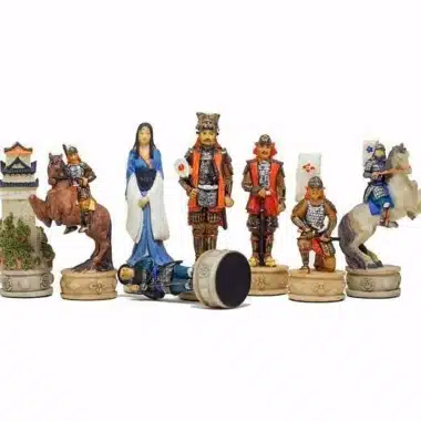 Samurai Schachbrett Set Kunstleder Aufbewahrungsbox und handbemaltes Schachspiel aus Harz – Bild 9