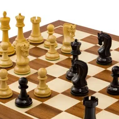 Alternative view of Leningrad-Set Schachbrett aus Mahagoniholz und Schachspiel aus ebonisiertem Buchsbaumholz