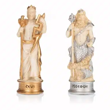 Handbemaltes Schachspiel Griechische Mythologie und Griechisches Schachbrett Schwarz und Weiß – Bild 6