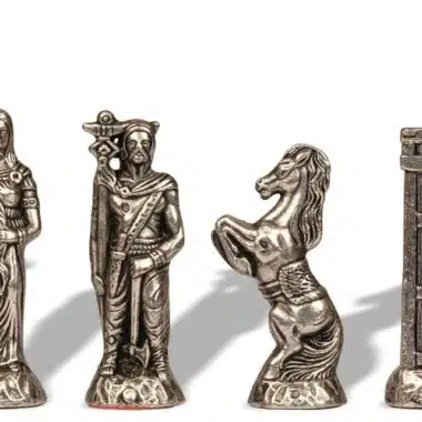 Schachspiel Römer gegen Barbaren und Schachbrett aus Kunstleder mit alter Weltkarte – Bild 4