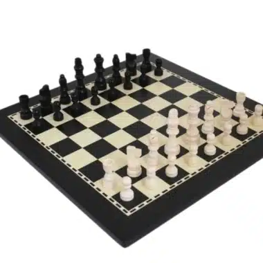 Komplettes Staunton-Schachspiel mit Schachbrett aus schwarzem und hellem Holz