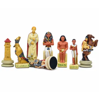 Ägyptische Harzfiguren, Pharao, Falke und sitzende Figuren
