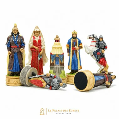 Detaillierte Schachfiguren mit mongolischen Kriegern und russischem Ritter zu Pferd