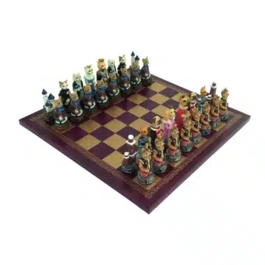Schachspiel Hunde und Katzen aus Harz und Schachbrett aus Kunstleder Bordeaux und Gold
