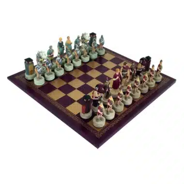 Schachspiel Eroberung von Griechenland durch Rom aus Harz & Schachbrett aus Kunstleder Bordeaux und Gold