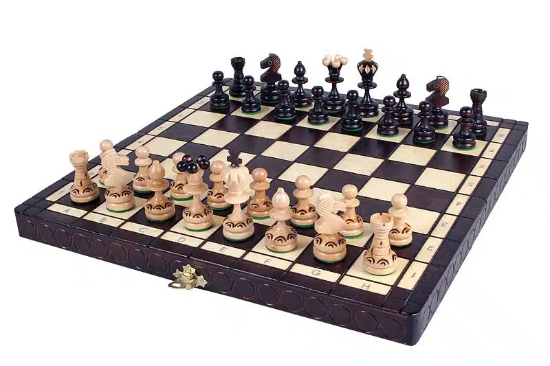 Klappbares Schachspiel aus Holz Pearl