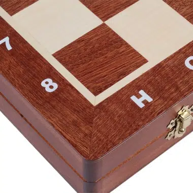 Faltbares Schachbrett und Schachspiel aus Holz Größe 5 – Bild 8