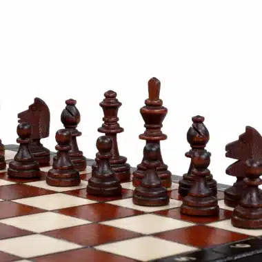 Kleines Magnetisches Schachspiel aus Holz mit Aufbewahrung – Bild 5