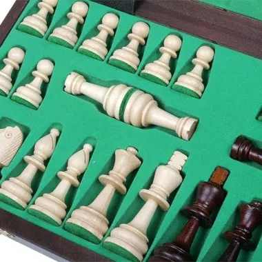 Faltbares Schachbrett mit alphanumerischen Koordinaten und Aufbewahrung sowie Schachfiguren aus Holz – Bild 7
